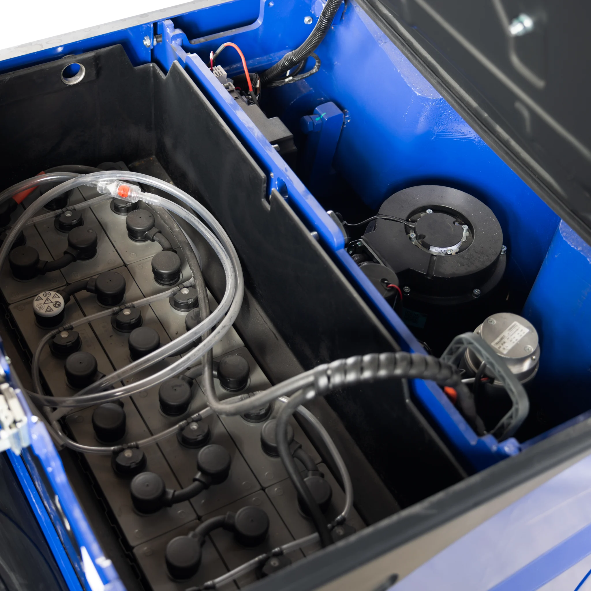 Electric three-wheel forklift EASY-S for 1.2t to 3m