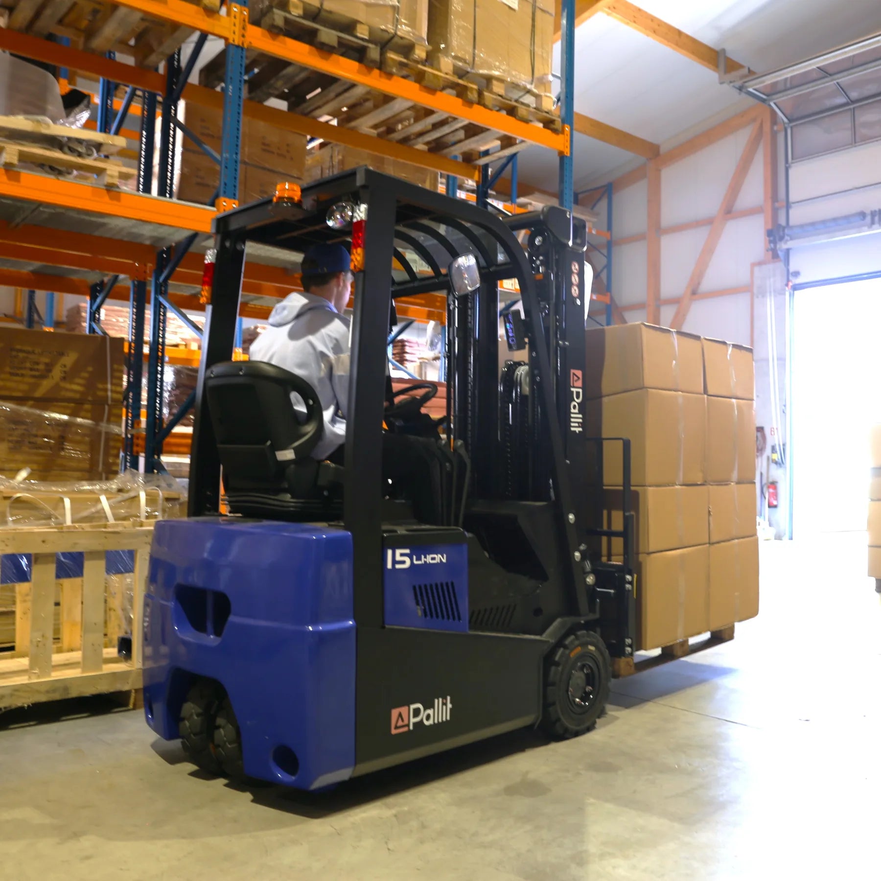 Electric three-wheel forklift EASY-S for 1.2t to 3m